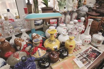 酒瓶定制與收藏 探索文化產(chǎn)業(yè)的品味之旅